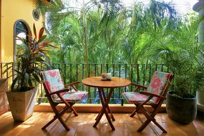 Image de Deluxe Beach Condo, North Guiones- Secure, local amenities 1 minute away.