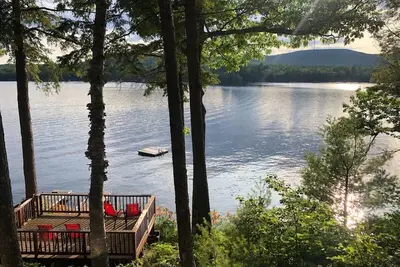 Image de The Map House - Western facing updated fishing cabin on Long Pond lake