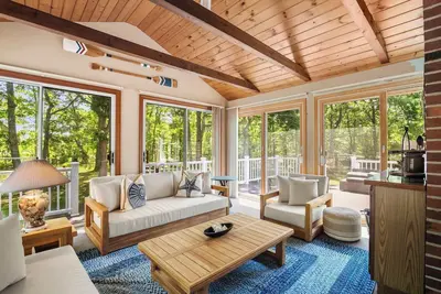 Image de Classic Home close to Ponds Dog Welcome!