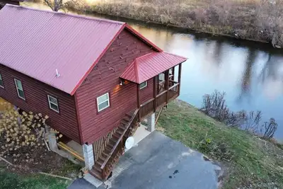 Image de “Tuck’ed Away” Riverside near Wcu & Sylva