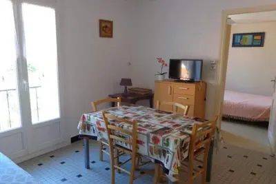 Image de Appartement F2 cosy, 4 couchages, centre-ville, proche cures, balcon, animaux acceptés