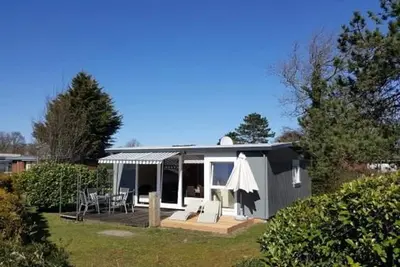 Image de Tastefully furnished, completely renovated 4-person bungalow on the popular park Eureka, near beach, sea, dunes and forest. Free WiFi, pet welcome. Ideal for families.
