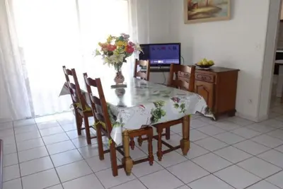 Image de Appartement F3 avec garage et loggia, 4 couchages, proche Thermes et centre-ville, Amélie-les-Bains