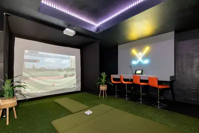 Image de Tropical Heated Pool Beach House! 10 Min to Beach