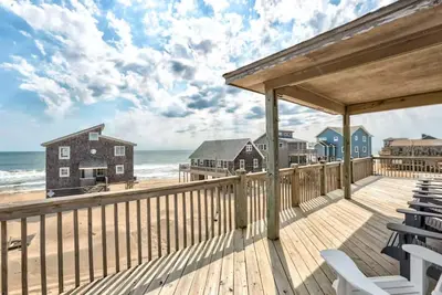 Image de Island Time Semi-oceanfront, 4br 3. 5ba Home with hot tub