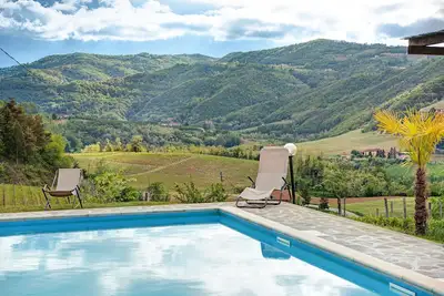Image de Ferme 'Monteoliveto Cottage Relax' avec piscine partagée, terrasse privée et Wi-Fi.