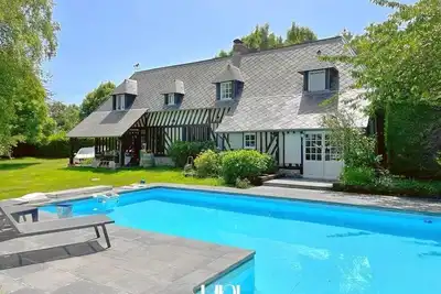Image de Propriété à 20km de Deauville : 2 maisons d'habitations, une salle de loisirs