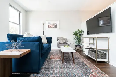 Image de CozySuites MusicRow Astonishing Studio free parking 37