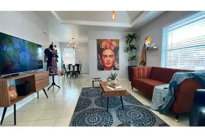 Image de No Cleaning Fee/ Casa Frida with King-size bed.