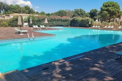 Très beau studio dans résidence hôtelière piscine de 400m². 2+1 enfant《3ans