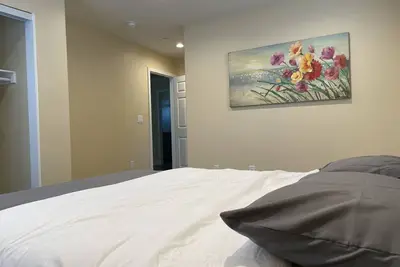 Image de Cheerful brand new 2 bedrooms/3 baths new house