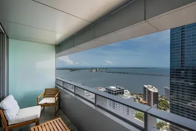 Image de Luxury Brickell Bay View Condo Aka Hotel 33rd Floor