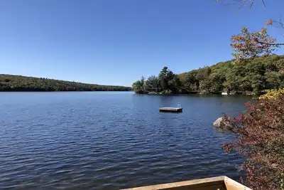 Image de Cottage on the lake--you can't get any closer!