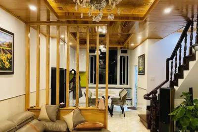 Image de Leave the city for a romantic and secluded place in the forest