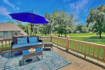 Image de 181 Walk In No stairs, Beautiful, Cozy, Huge Patio