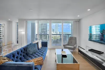 Image de Make It Happen! (2 bedroom condo)