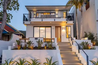 Image de Luxury Home in Capitola Village with Hot Tub!