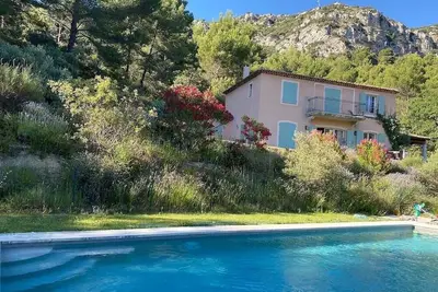Image de Villa en face de la sainte Victoire à 10 min de Aix en Provence