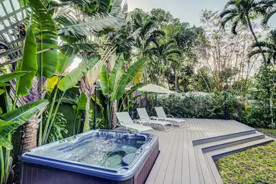 Image de Hot tub Paradaise: outdoor kitchen and personalized attention. Pet-friendly