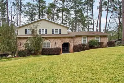 Image de Spacious tri level - 2 miles from Augusta National Golf Club