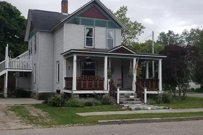 Image de Beautiful Victorian in Downtown Cheboygan