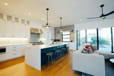 Image de Modern Luxury in Heart of Zilker