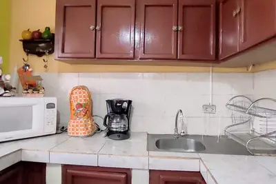 Image de Romantic Colonial Guest Home