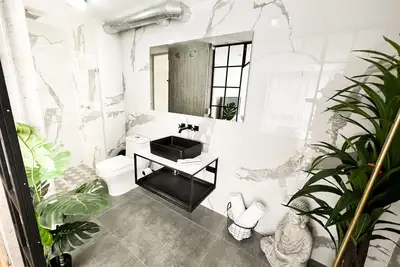 Luxury apartment in zona G, Super close to the best Restaurants in town