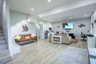 Image de Lakefront Executive Suite - Just Minutes from Downtown Wasilla and Palmer