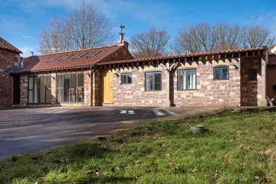 Image de Countryside retreat with stunning views & pool