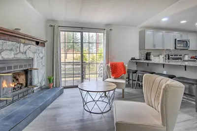 Image de Cozy Asheville Cottage w/ Grill & Fire Pit!