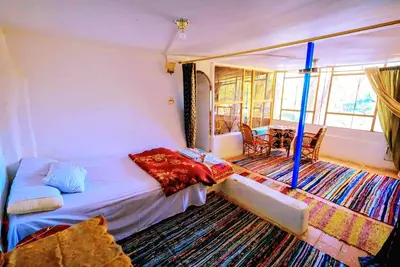 Image de Private studio overlooking the sea
