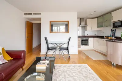 Image de Brand new 2 bed 2 bath Apartment in Putney