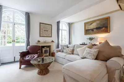 Image de Sea, sand shingle, nature and forest