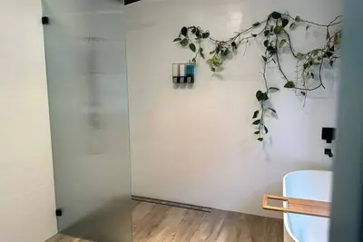 Image de Tasmans Hideaway - Stunning villa close to Caves B