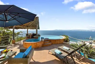 Image de Private Infinity Pool Villa, Amazing Ocean Views, Sunsets, Palapa Bar & More!