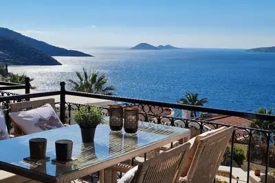 Image de Olympos 9 Apartment -tastefully furnished and decorated, with luxury touches.