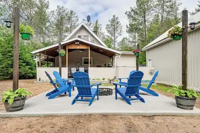 Image de Walk to Castle Rock County Park: Rustic Cabin