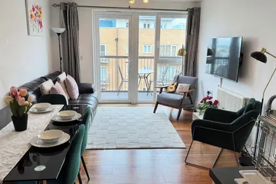 Image de Stylish and spacious apartment.
