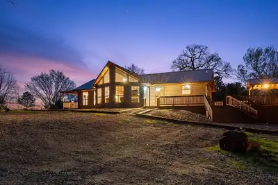 Image de New hot tub, beautiful views, secluded and quiet