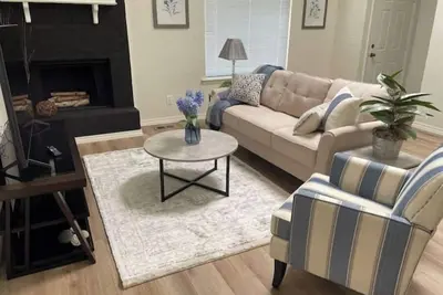 Image de Beautiful Midwest City 2 bedroom 2 bath townhome!