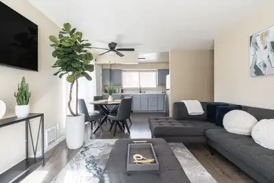 Vibrant Downtown Condo