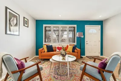 Image de The New Cherry Creek Retreat. 4br. Large Back Yard