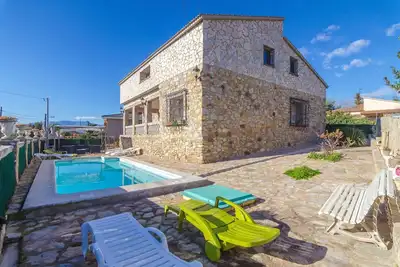 Image de Club Villamar - Découvrez le charme paisible d'une villa sereine sur la Costa Brava, offrant un i. . .