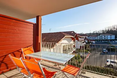 Image de Appartement moderne à 300m de la plage avec terrasse et parking sécurisé