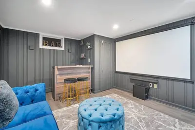 Image de Minutes from Beaches | Large Spa - Home Theater