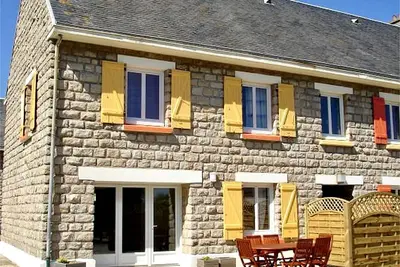Image de Villa Surf · Pors Carn plage à 3' à pied · maison pour 5 · charme & jardin - Bbq