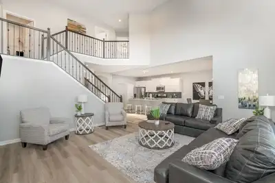 Image de Cul-de-sac home in safe Family-friendly community