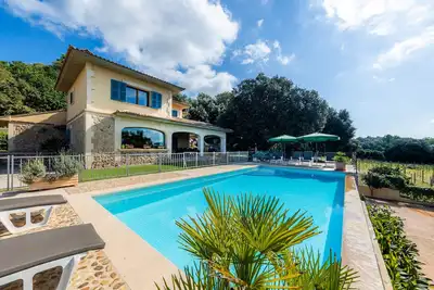 Image de Maison de campagne \"Es Pujols\" avec piscine privée, terrasse privée et Wi-Fi.