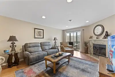 Image de Gorgeous Updated 2 Bedroom 2 Bath Condo on Lake Taneycomo